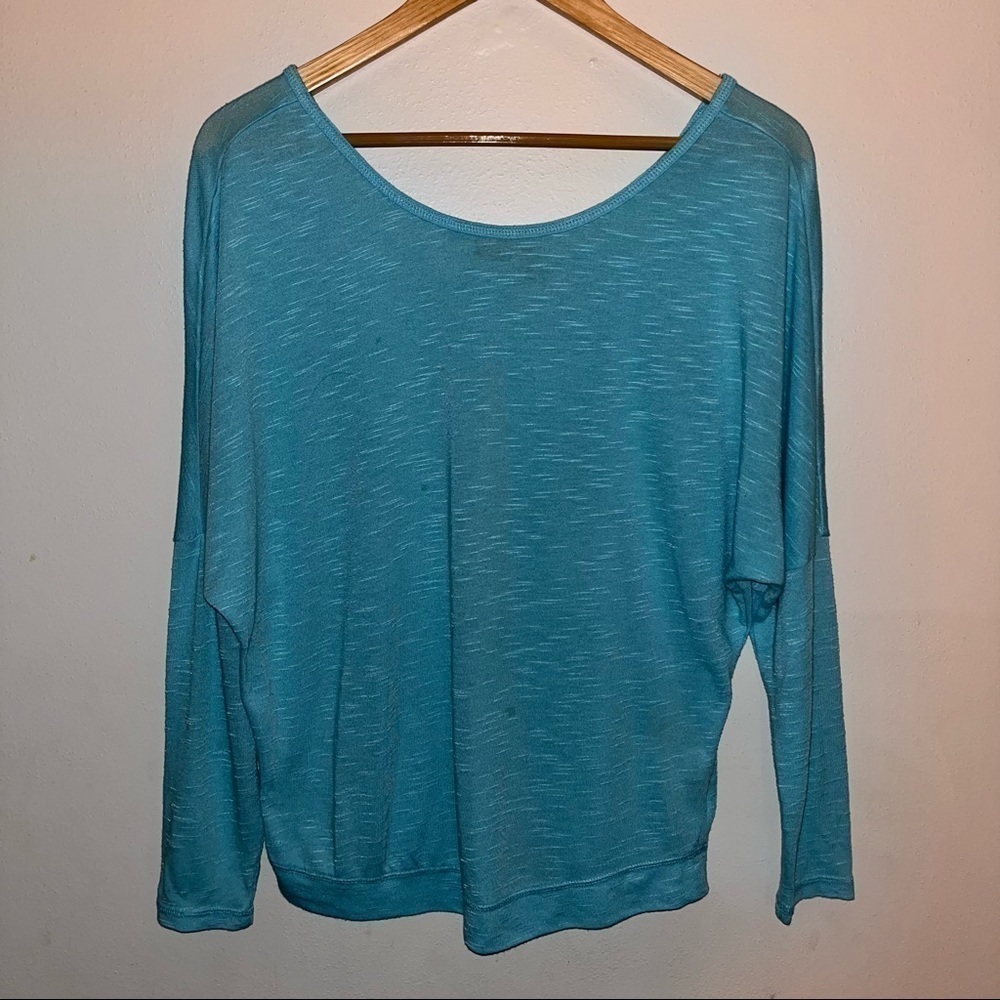 Zella Keyhole Open Back Long Sleeve Tee Women’s Size Extra Small